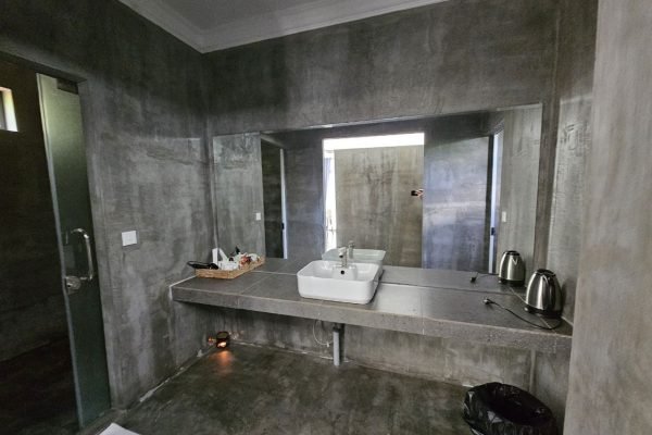 Bathroom Area in Boutique Villa Kampot - Damnak Borey Resort
